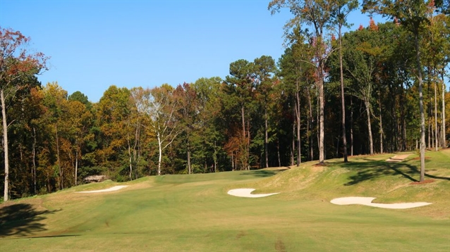 University of Alabama opens new $47m golf facility