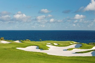 Weiskopf's Hawaiian course opens