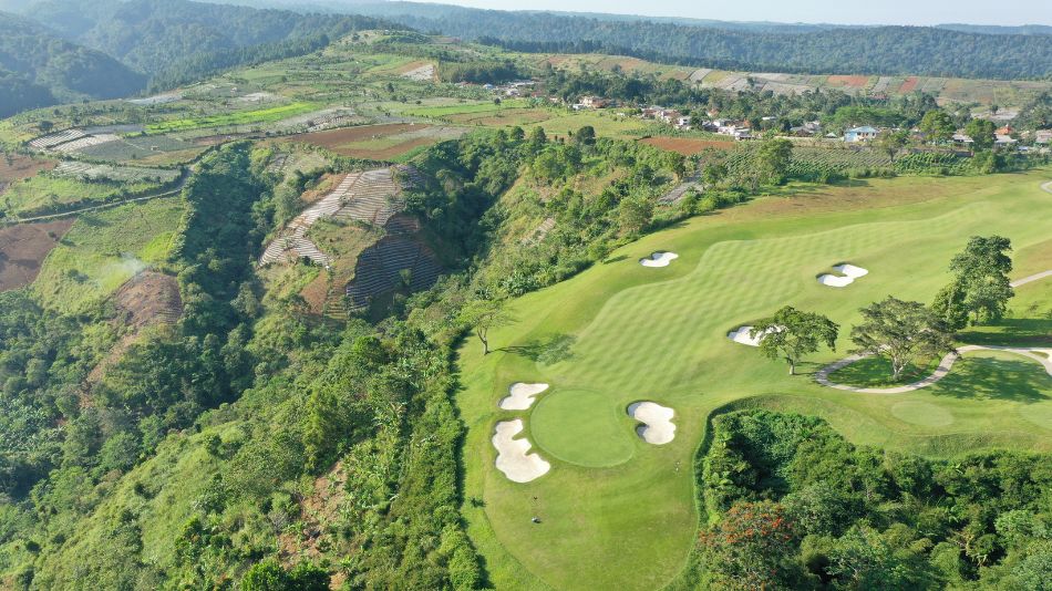 Trump International Lido Indonesia Els Golf